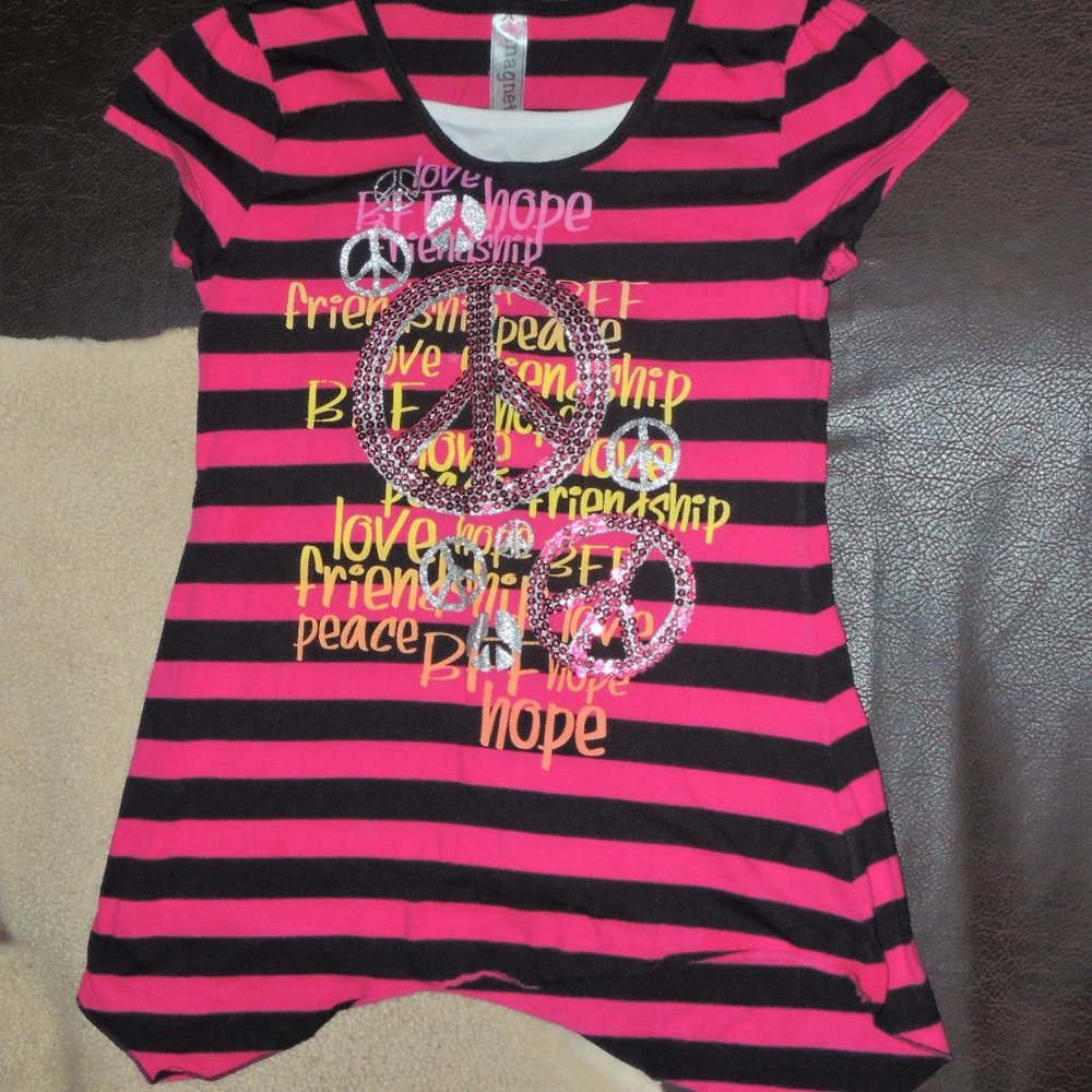 Magnetic - Lively Graphic Short Sleeved Stripedy-Tee